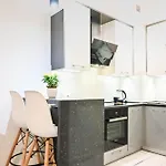 D&a Old Town Apartment